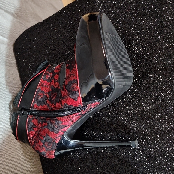 Ellie Ankle Boots - Picture 4 of 5